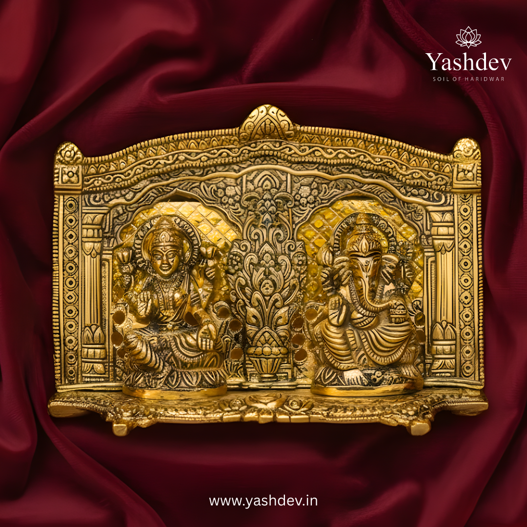 Lakshmi Ganesh Idol with Decorative Back Panel – Antique Gold Finish