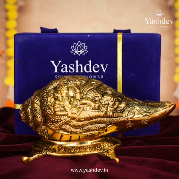 Antique Gold Finish Vishnu Carved Shankh with Base – Decorative Idol Set